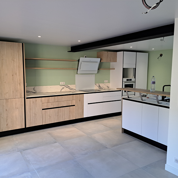 L'histoire de Sari-Bat…